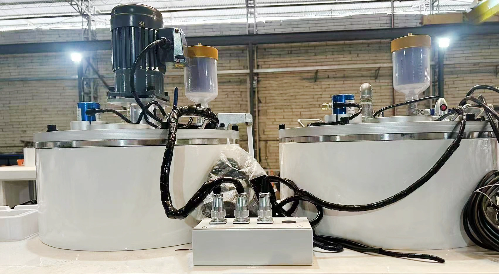 adhesive dispensing systems 1